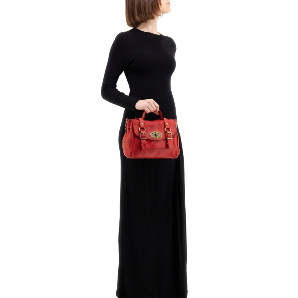 Campomaggi DIONE purse 
Medium briefcase 'Dione' in red leather